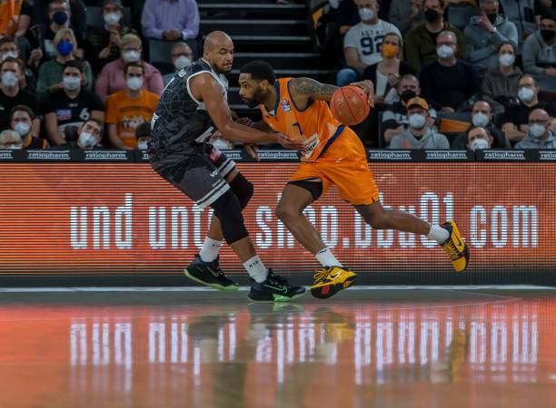 的比赛中多 的比赛中多