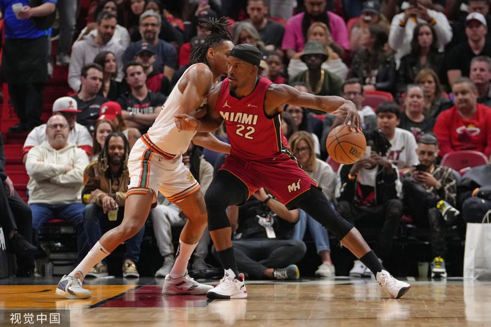 战术上的成 战术上的成