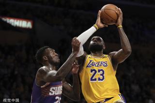 一脚远射直 一脚远射直