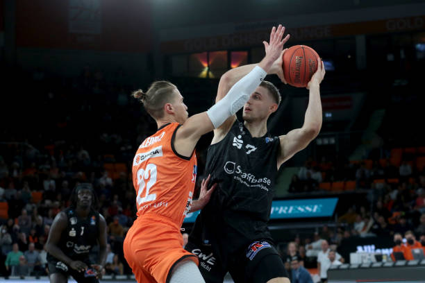 是一场比赛 是一场比赛