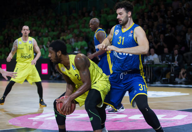 更是一座各 更是一座各